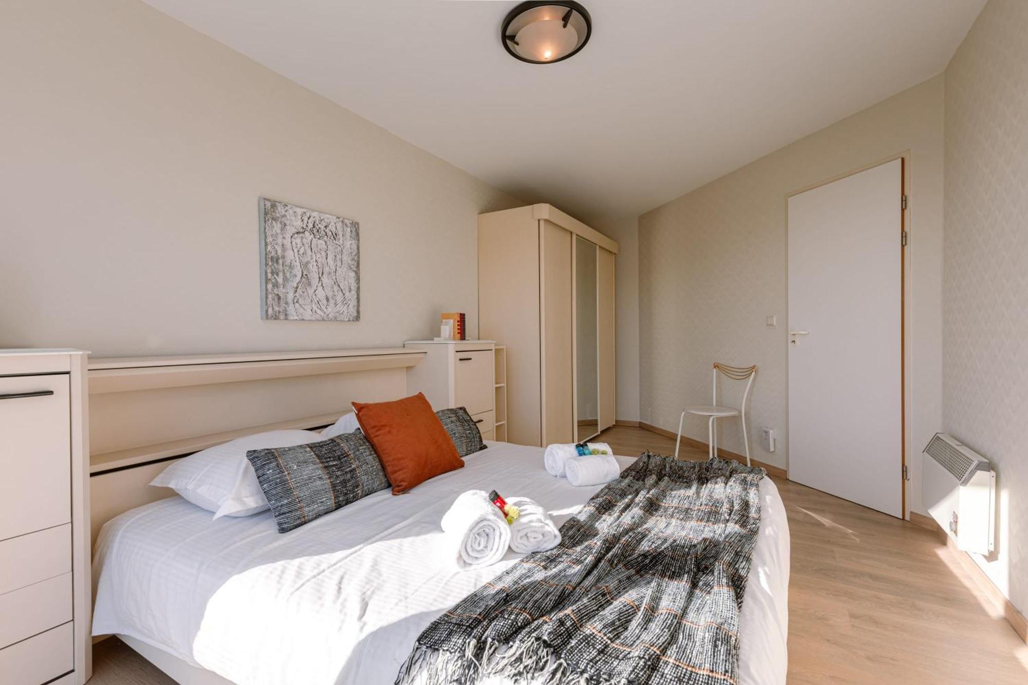 Huswell - Spacious & Modern Sea View Apartment With Garage Οστένδη Εξωτερικό φωτογραφία