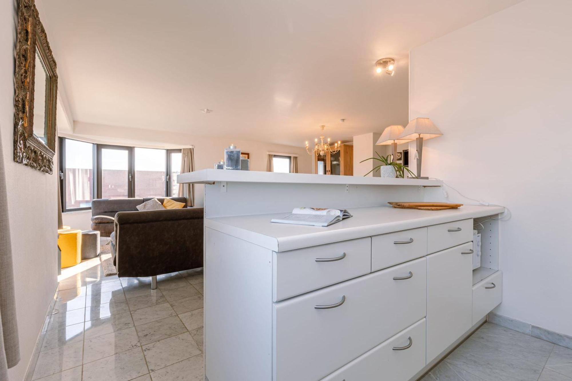 Huswell - Spacious & Modern Sea View Apartment With Garage Οστένδη Εξωτερικό φωτογραφία